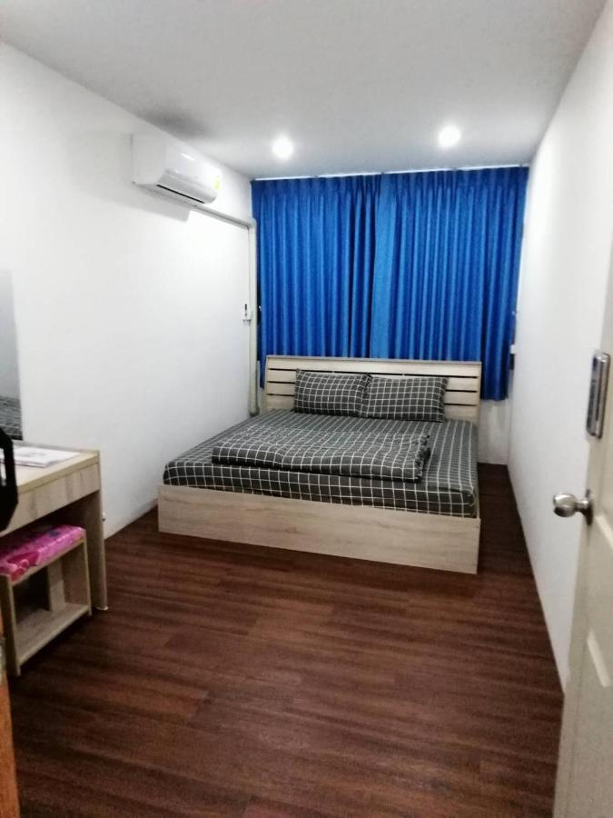 Happy Home Hostel Bangkok Eksteriør billede