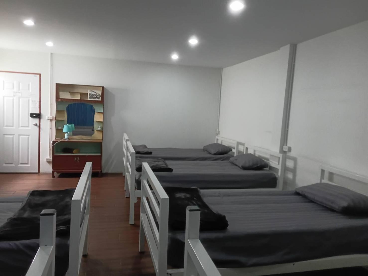 Happy Home Hostel Bangkok Eksteriør billede
